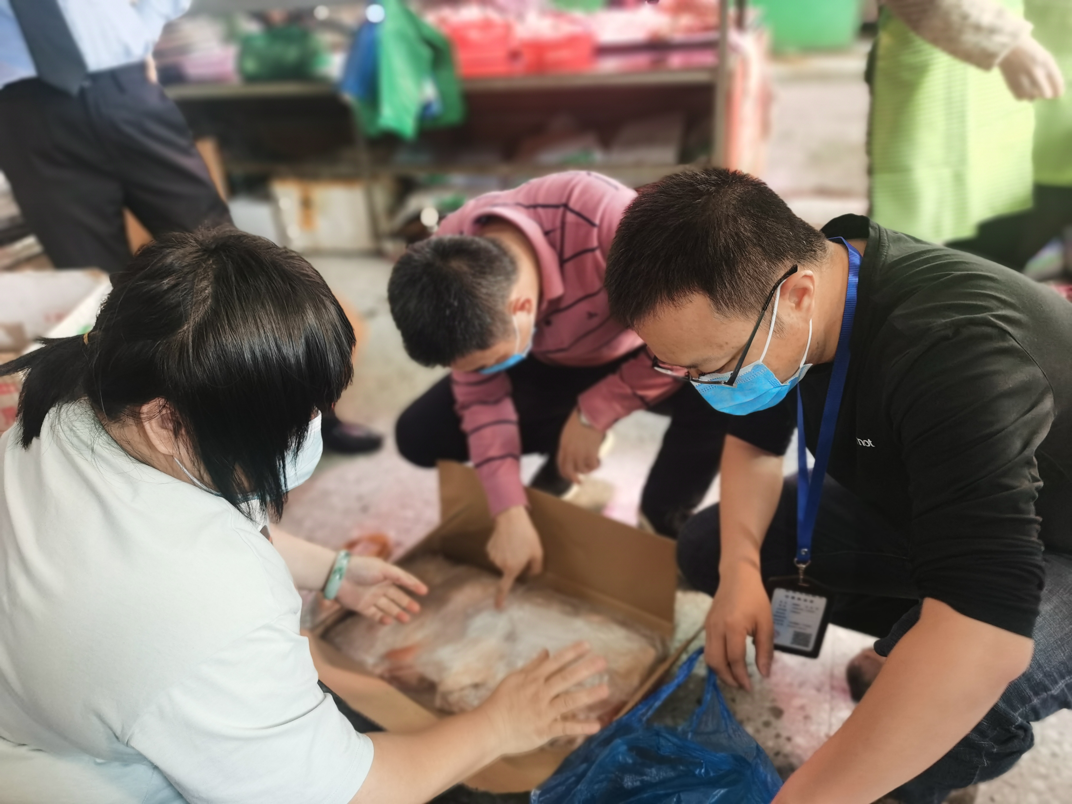 2022年3月11日，第八派驻纪检组到广州黄埔东兴市场经营管理有限公司进行疫情防控检查的照片2.jpg