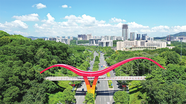 广州黄埔高质量提升城市环境，打造山林城交融的宜居体验